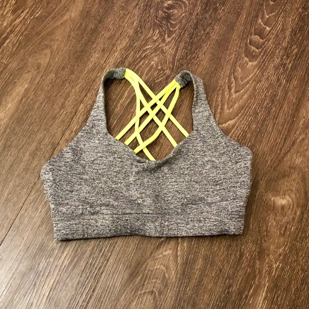 Criss Cross Straps Sports Bra